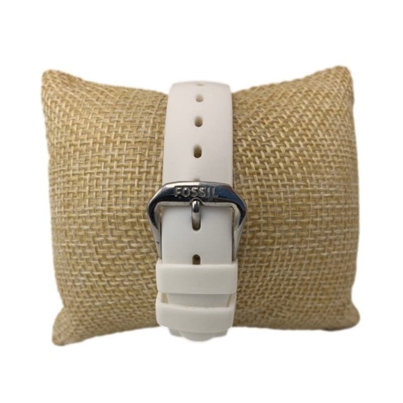 Fossil Silver-tone Rubber Band Ladies Wristlet Watch - Picture 2 of 8